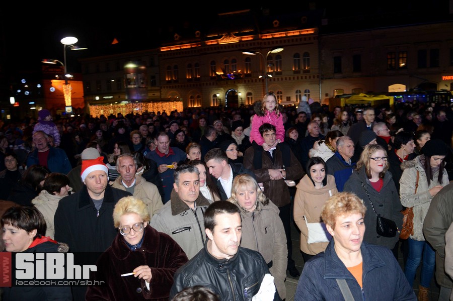 docek_nove_godine_trg_i_club_si docek_nove_godine_trg_i_club_si