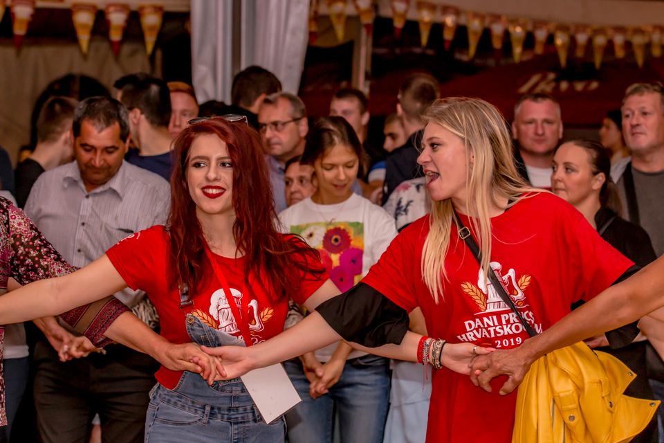 Dani prvog hrvatskog piva 2019. – Slavonske lole, 8. rujna Dani prvog hrvatskog piva 2019. – Slavonske lole, 8. rujna