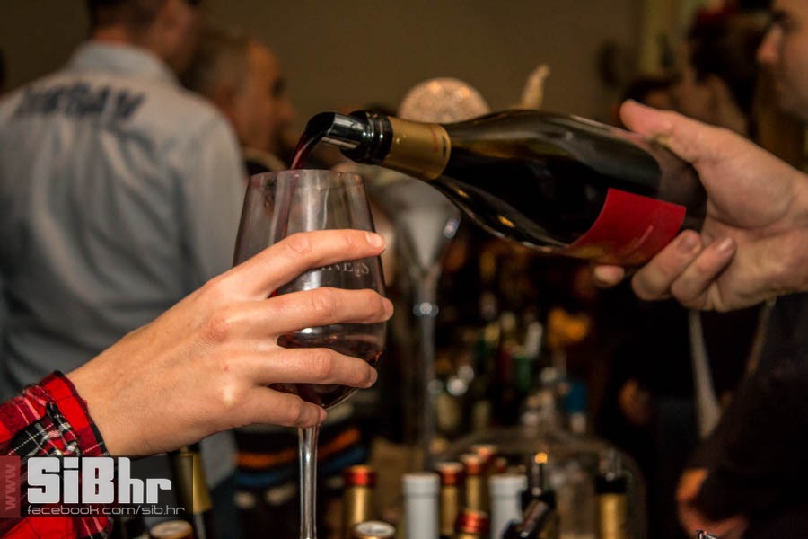 wine_fest_osijek_2015_SiBhr_7