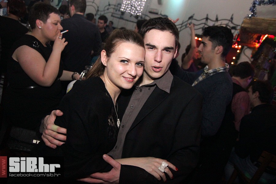 novagtrgkinolumiermediumlotus78 novagtrgkinolumiermediumlotus78