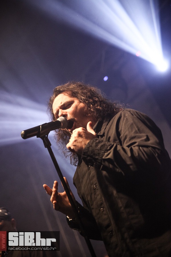 opca_opasnost_slavija_04042013_