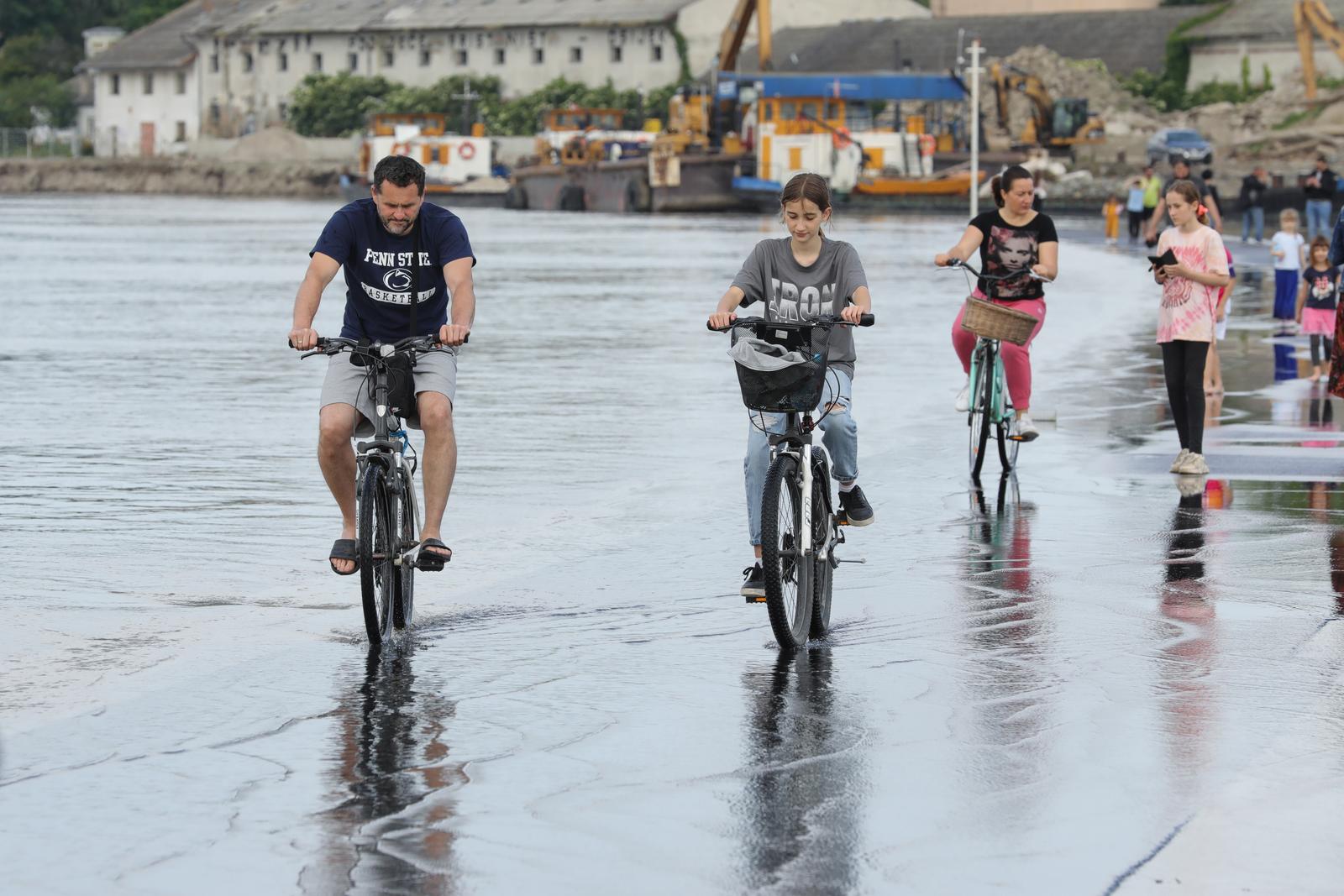 Visoki vodostaj Drave, 22.5.2023. Visoki vodostaj Drave, 22.5.2023.