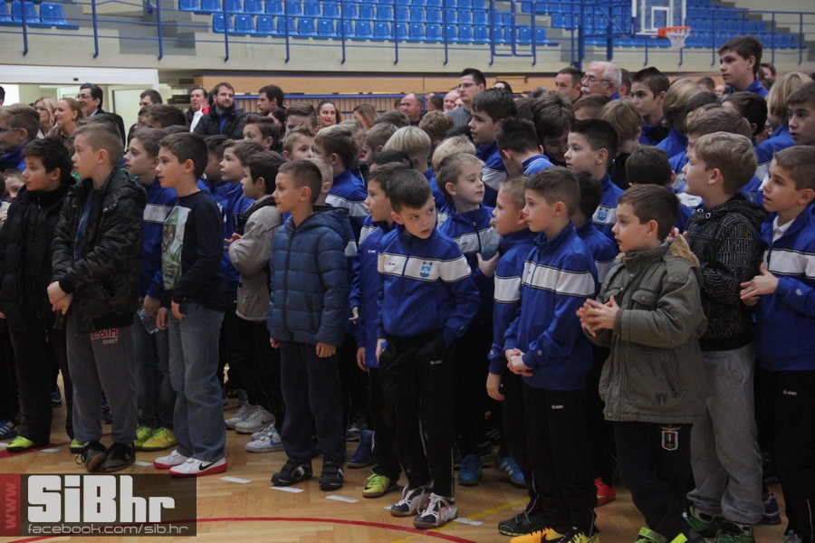 nk_osijek_jug239