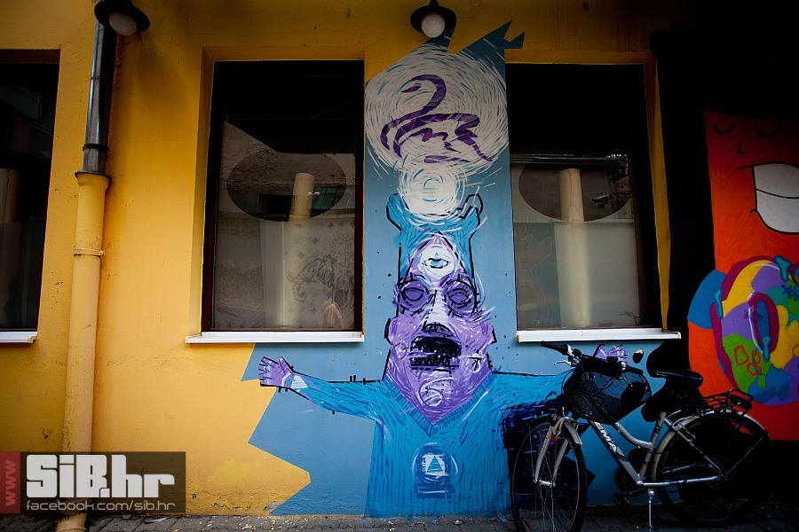 grafiti_prolaz_swan_pub_1207201