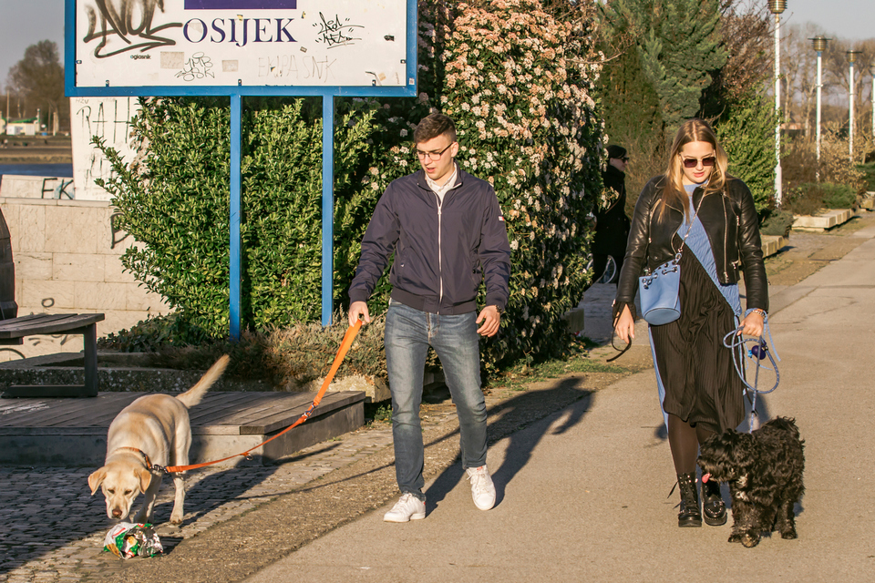 Osječane korona još nije uplašila – promenada puna šetača