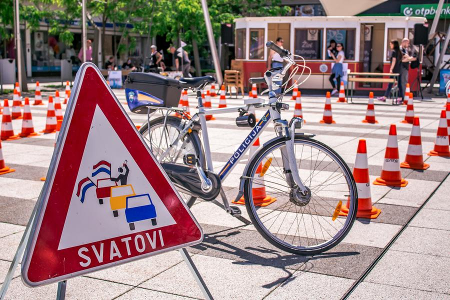 Ur_BikeOS_SiB_HR_RTL-010