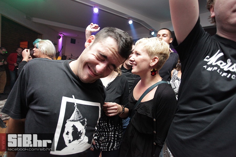 punk_party_10_atheist_rap_13102