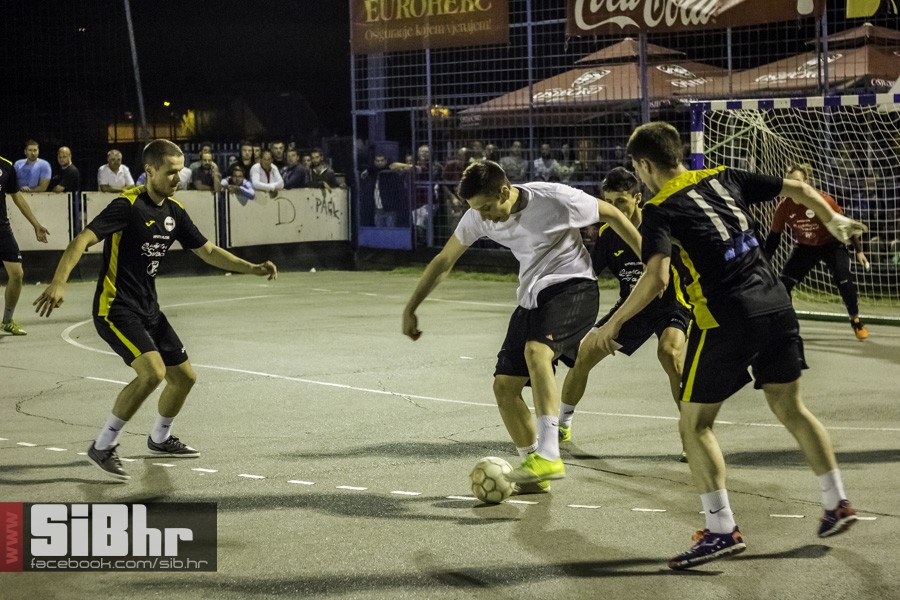 tri_kornera_penal_14