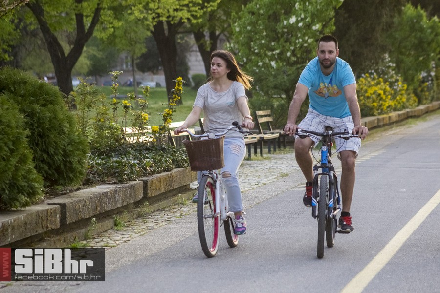 osjecani_u_setnji_gradom_94 osjecani_u_setnji_gradom_94