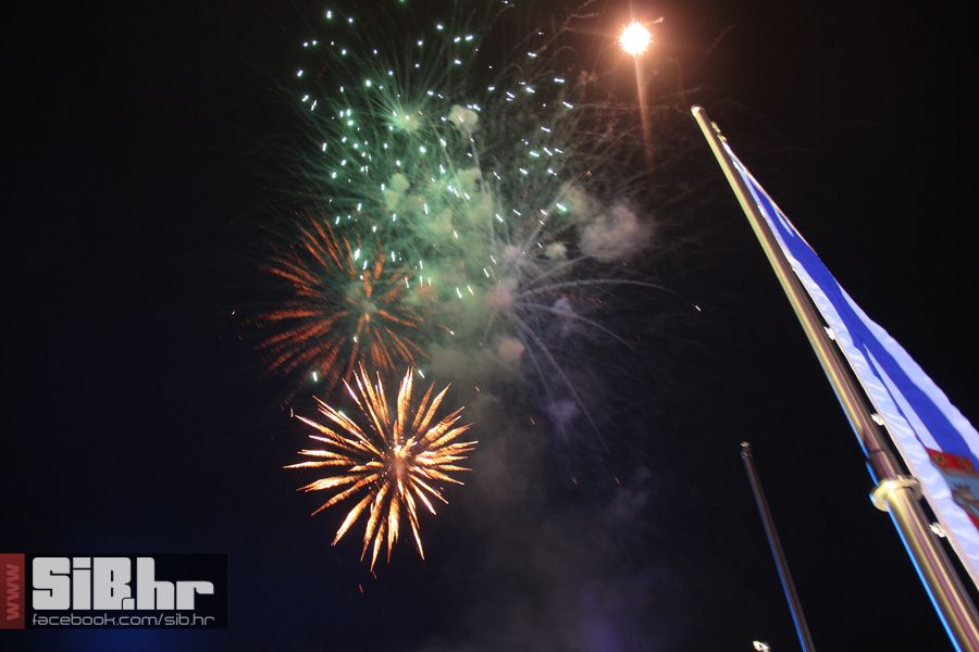 SvecanoOtvorenTrgSlobode_SiBhr_