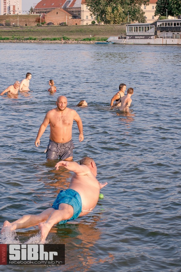 kupanje_osijek_drava_26 kupanje_osijek_drava_26