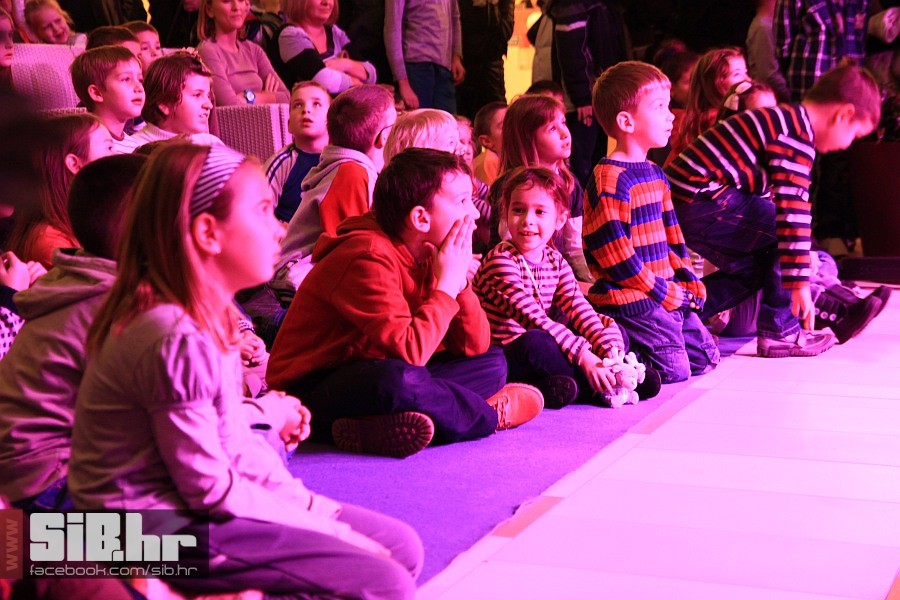 bozicna_bajka_am_20 bozicna_bajka_am_20