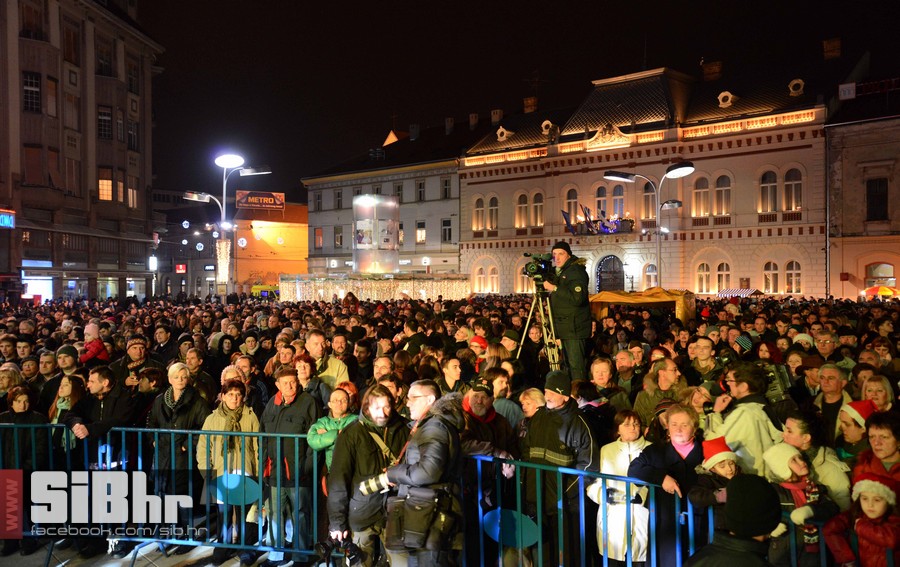 docek_nove_godine_trg_i_club_si docek_nove_godine_trg_i_club_si