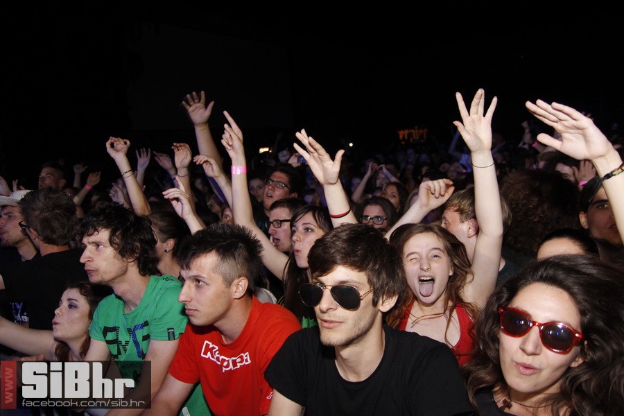 dubioza_sars_2014_zoran_bastion dubioza_sars_2014_zoran_bastion