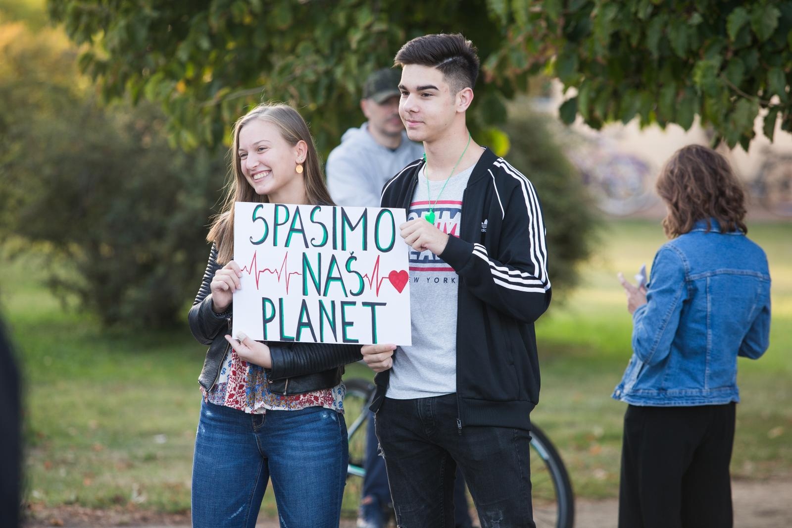 Osijek, 20.9.2019. – Prosvjed srednjoškolaca za spas klime Osijek, 20.9.2019. – Prosvjed srednjoškolaca za spas klime