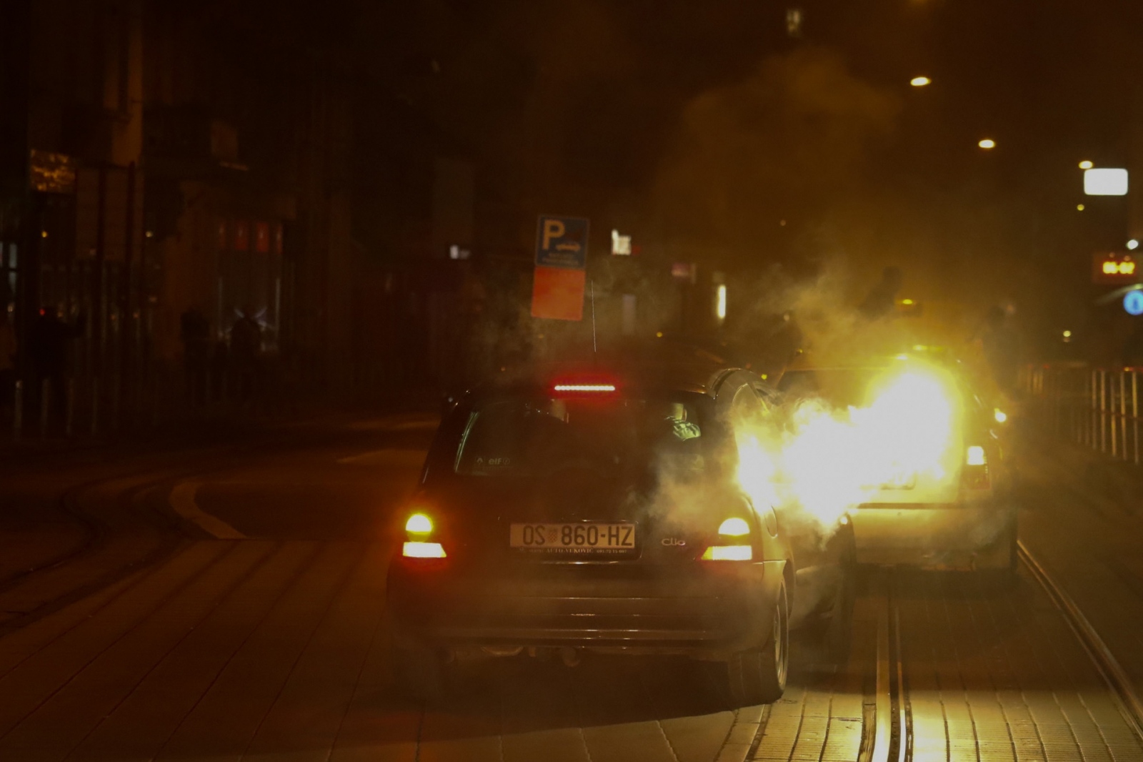Karusel navijača ulicama Osijeka
