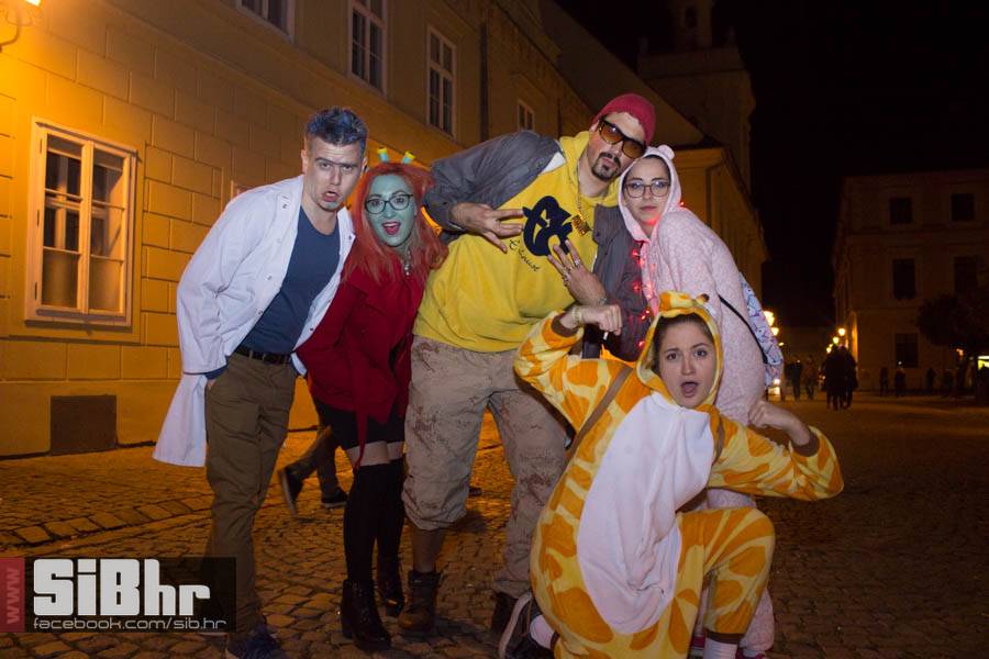 fortpub_halloween_01