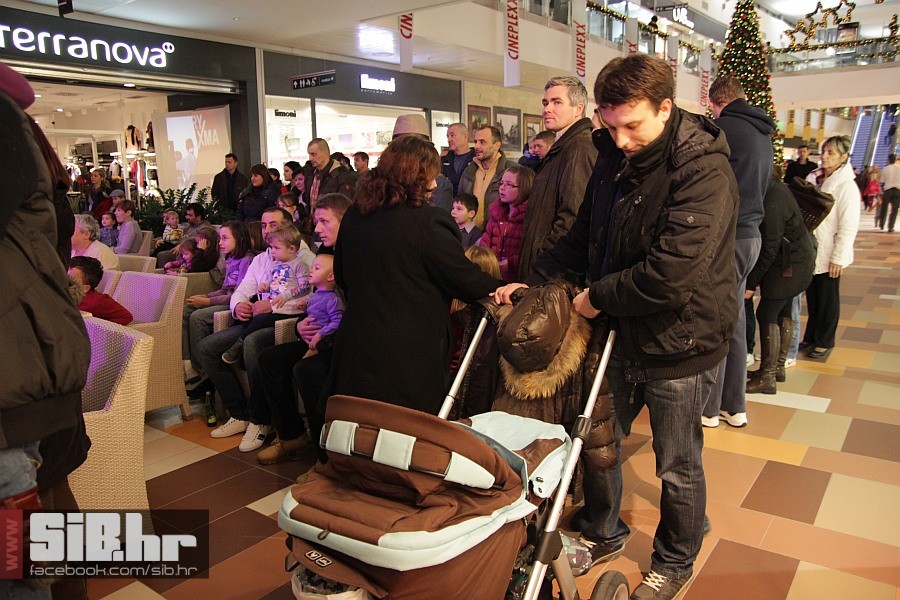 bozicna_bajka_am_13 bozicna_bajka_am_13