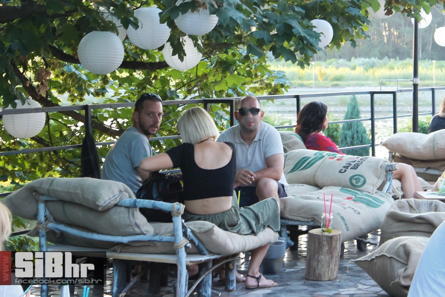 in_da_sofa-osijek_4