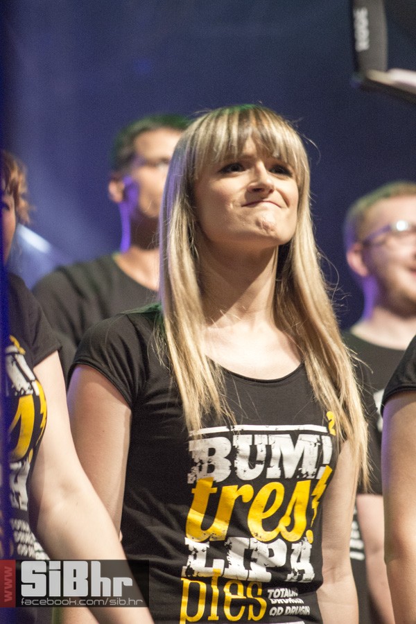 bum_tres_lipa_ples_50