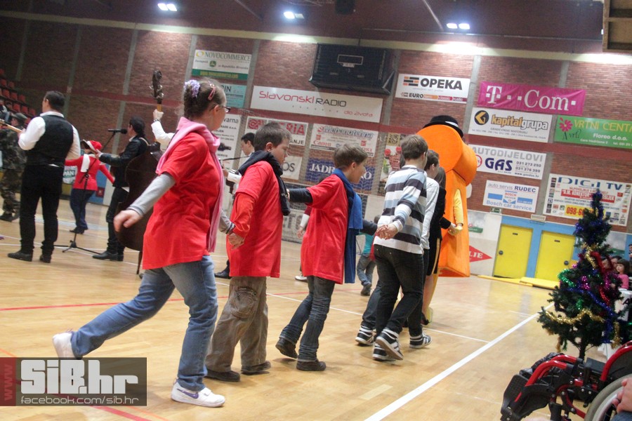 8kafica2012_sibhr35 8kafica2012_sibhr35