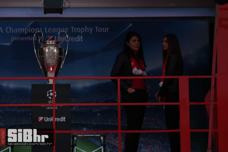 trofej_lige_prvaka_osijek_3