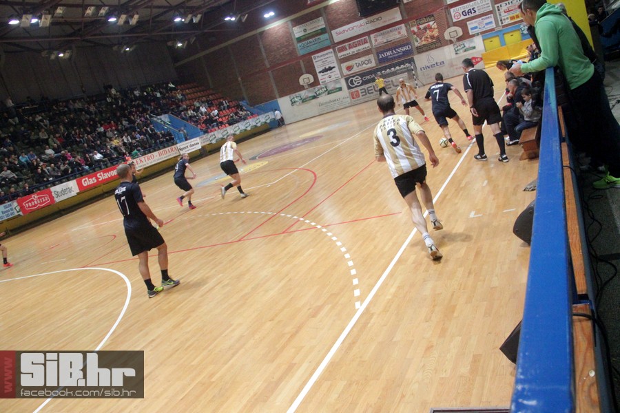 8kafica2012_sibhr20 8kafica2012_sibhr20