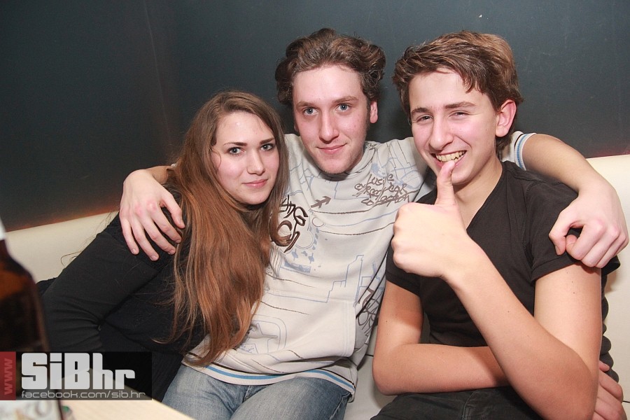 2014_11_1_nightlifeIMG_8741_exi 2014_11_1_nightlifeIMG_8741_exi