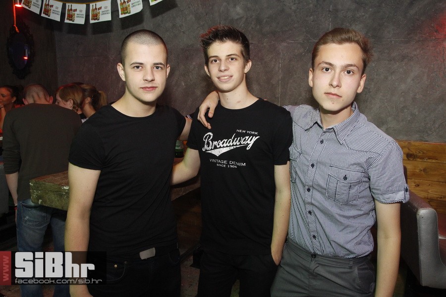 pjena_party_bastion_SiBhr_5 pjena_party_bastion_SiBhr_5