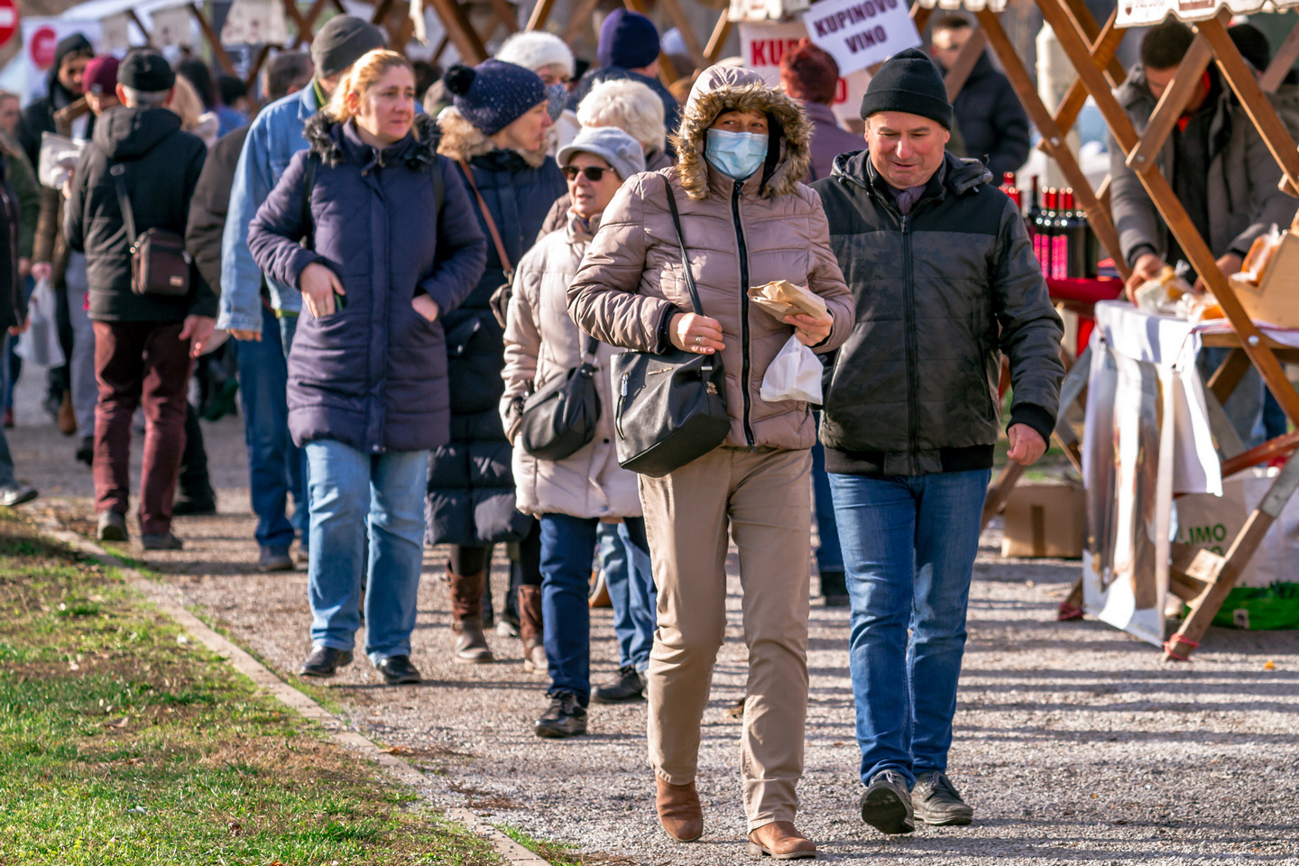 Gužva na posljednjem ovogodišnjem Sajmu antikviteta