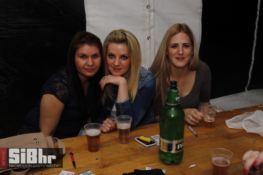 studentska_rostiljada_Mejasi_Si