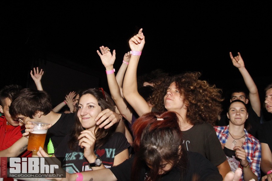 dubioza_sars_2014_zoran_bastion dubioza_sars_2014_zoran_bastion