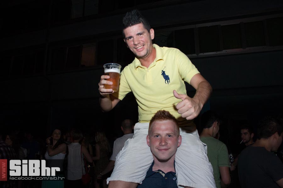 dc_party_SiBhr_10