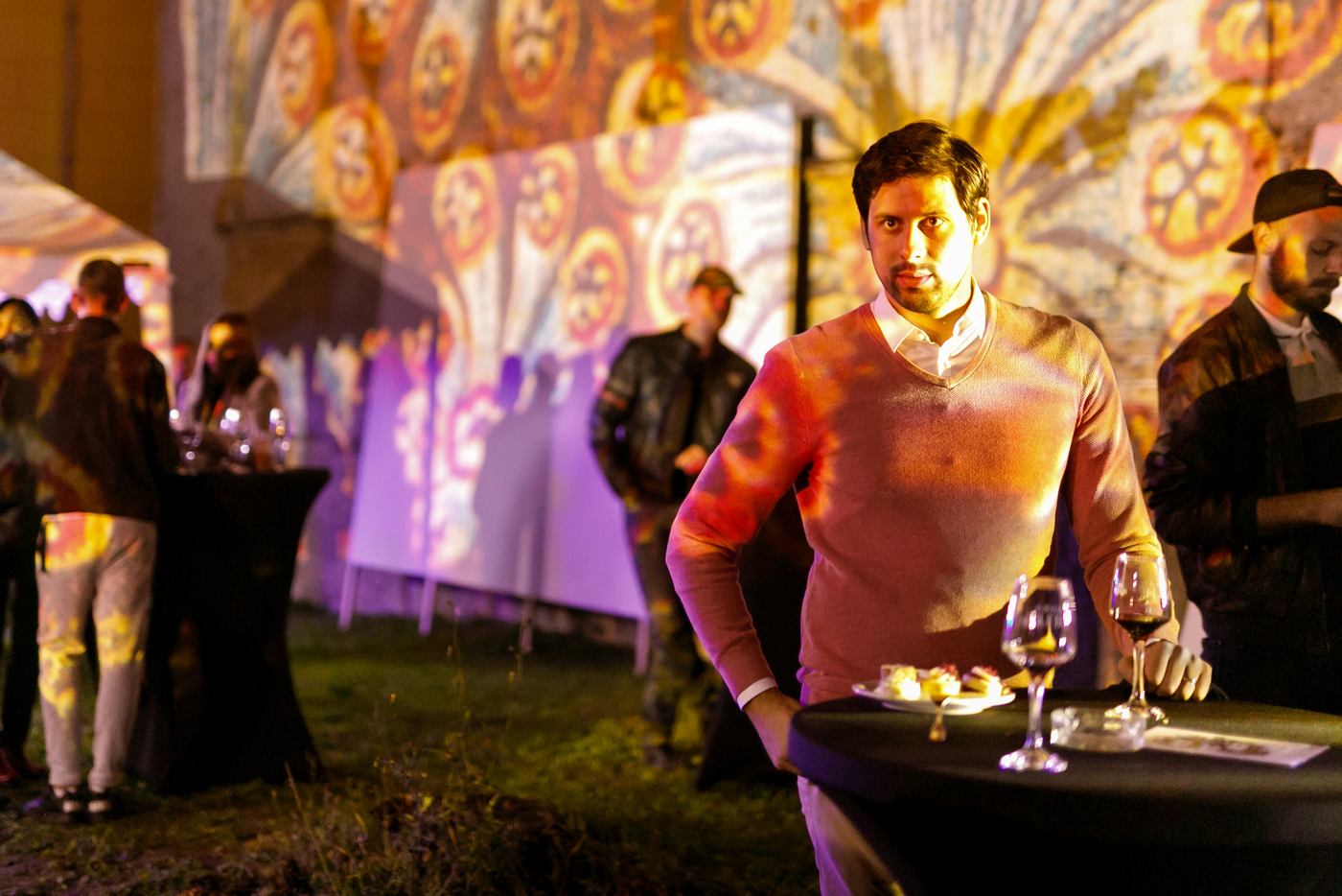 Image 5486320 (auto) Image 5486320 (auto)