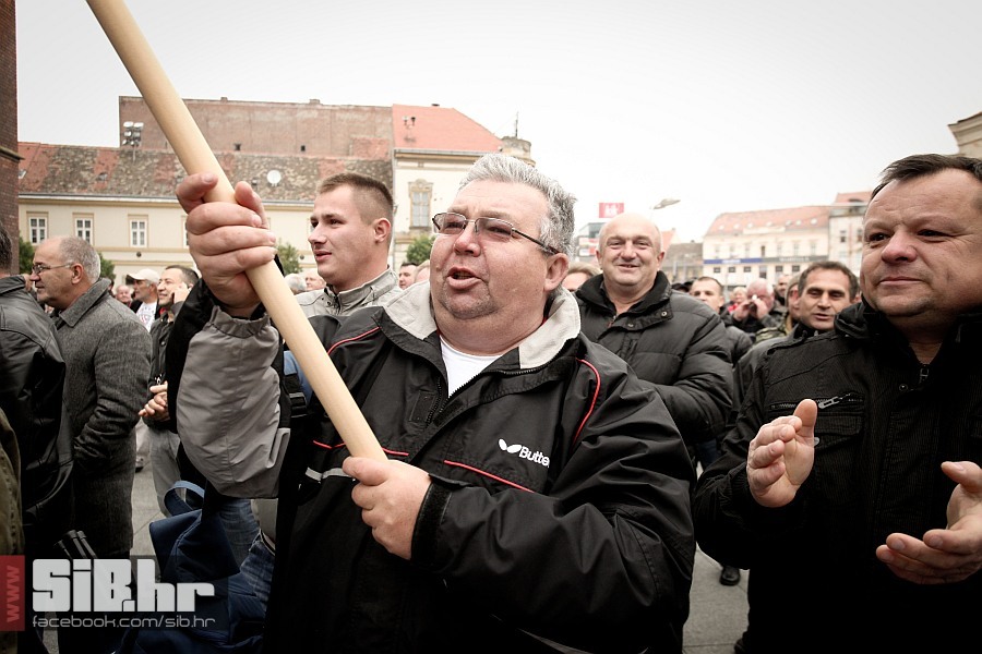 oslobodeni_generali_16112012_mb