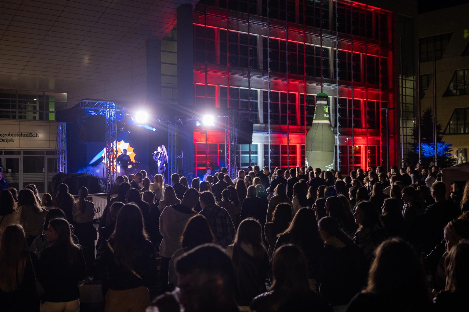 Koncertom Antonije Čerkez započelo 42. Osječko ljeto mladih