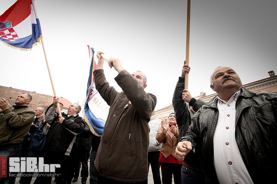 oslobodeni_generali_16112012_mb