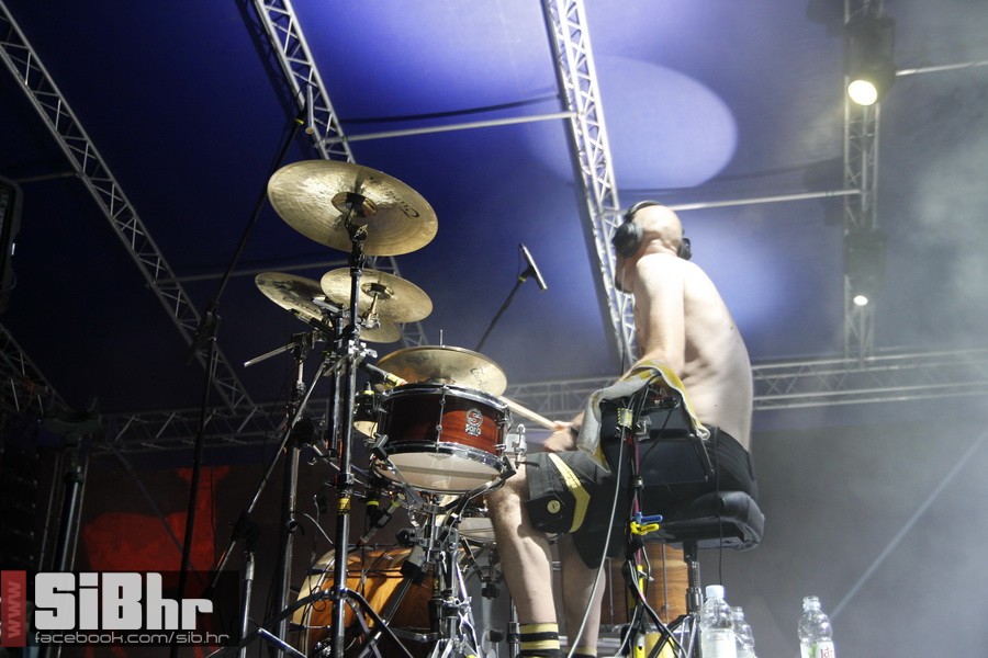 dubioza_sars_2014_zoran_bastion dubioza_sars_2014_zoran_bastion