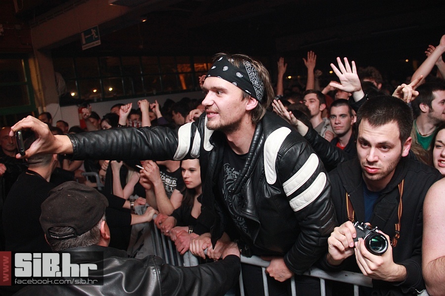 majke_pampas_23_03_2012_sibhr_0