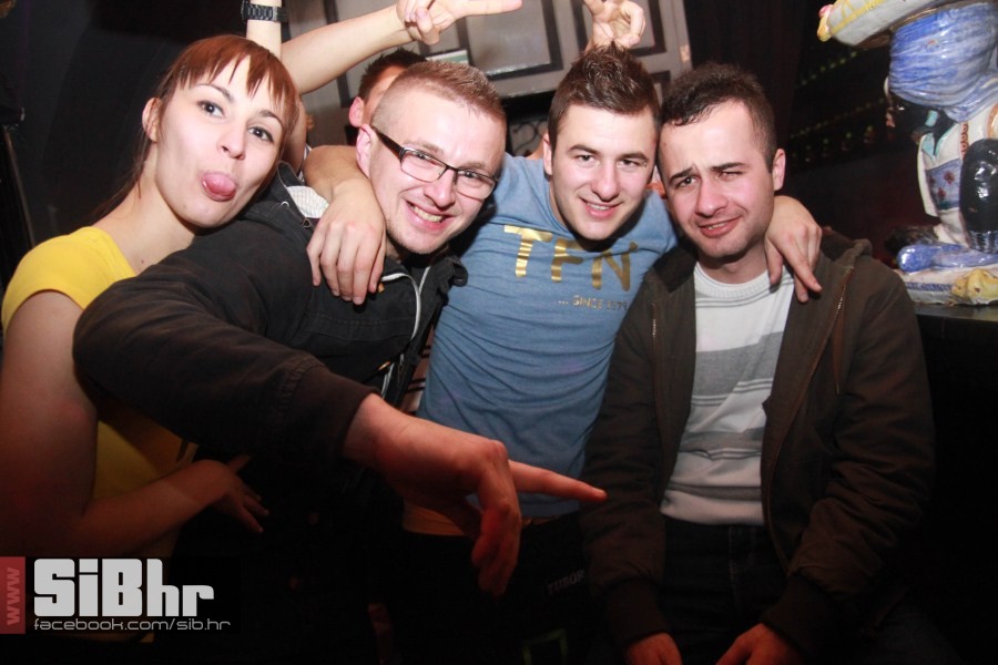 tufna0211_76 tufna0211_76