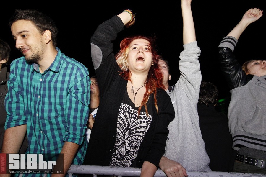 ufo_brkovi_zoran_150 ufo_brkovi_zoran_150