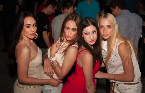 dc_party_SiBhr_4