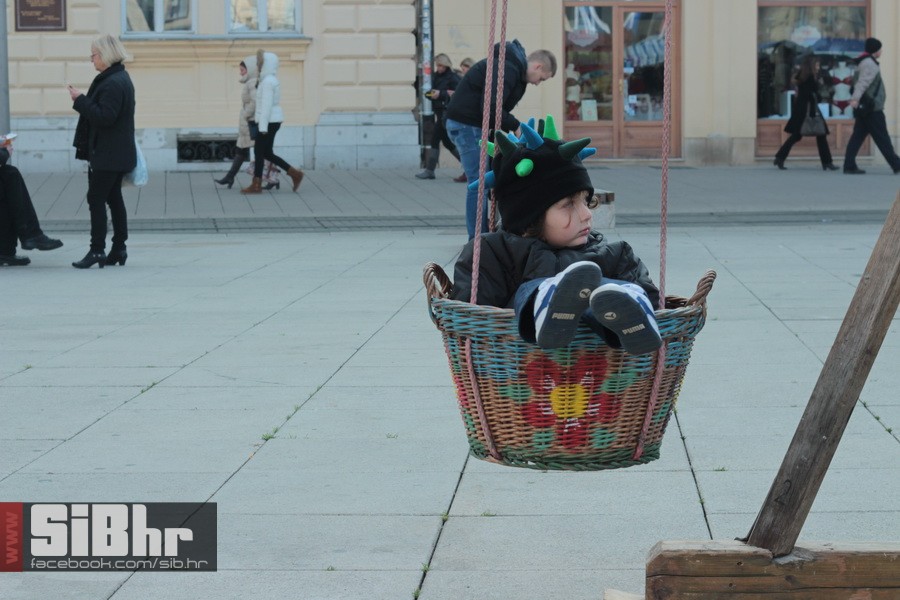 adventski_sajam_trg_ante_starce