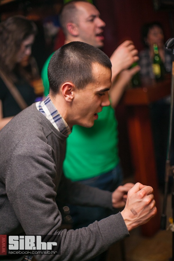 guzva_u_16ercu_barcelonapub_170