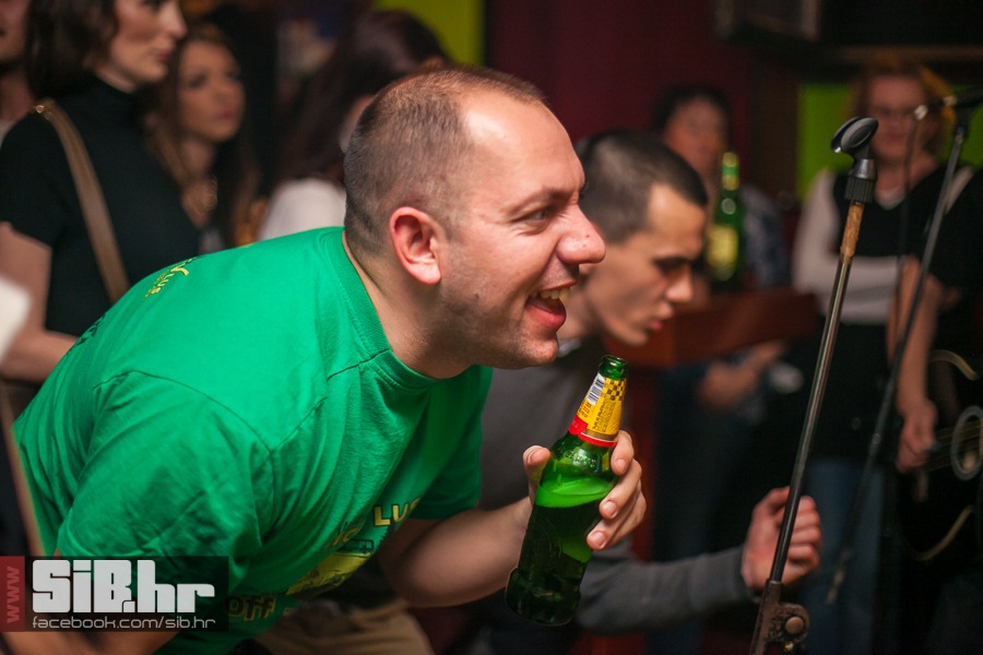 guzva_u_16ercu_barcelonapub_170