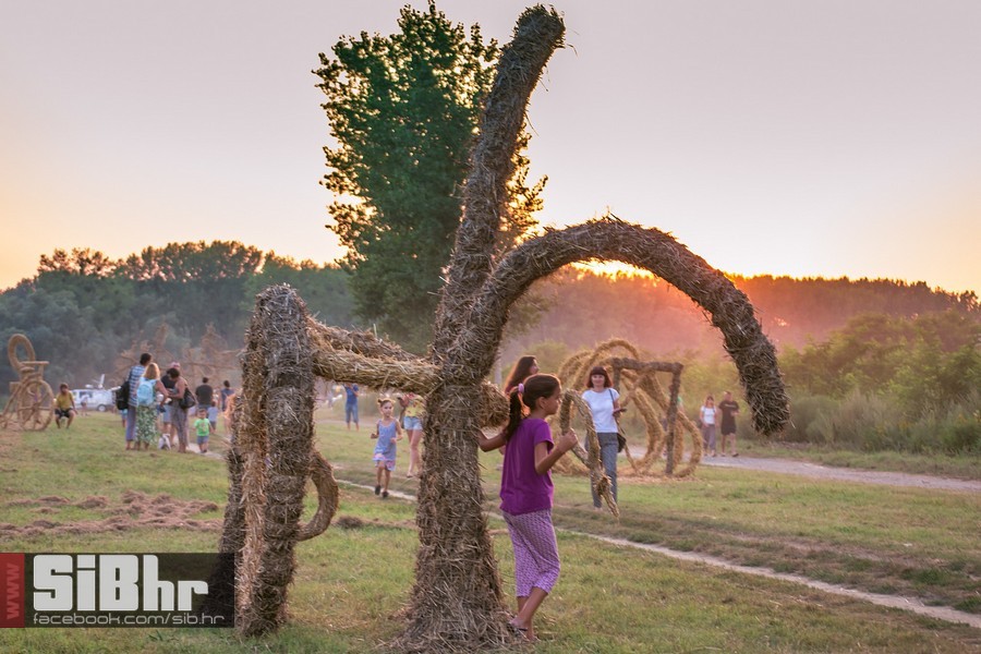 Slama_Land_Art_SiB_007