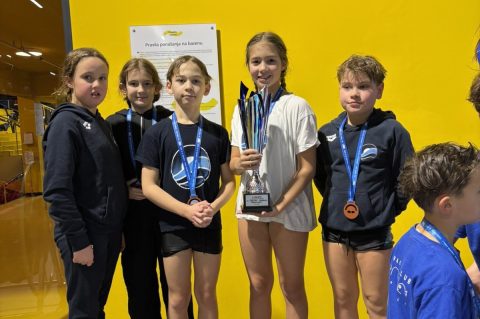 ekipno 2. mjesto ekipno 2. mjesto