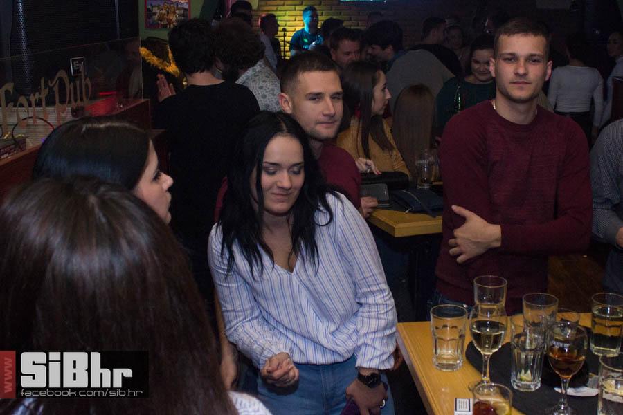 fort_pub_1