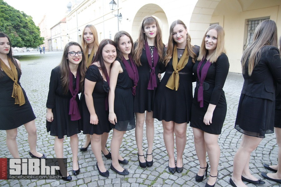 zborovi_skola_franje_kuhaca_SiB