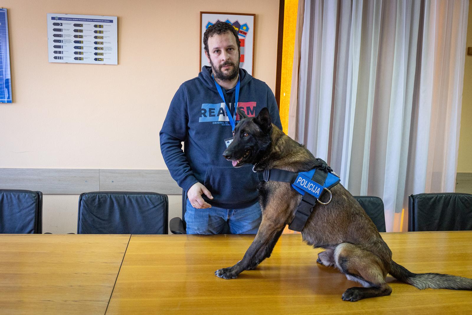 Uz pomoć policijskog psa zaplijenjeno 11 kilograma heroina